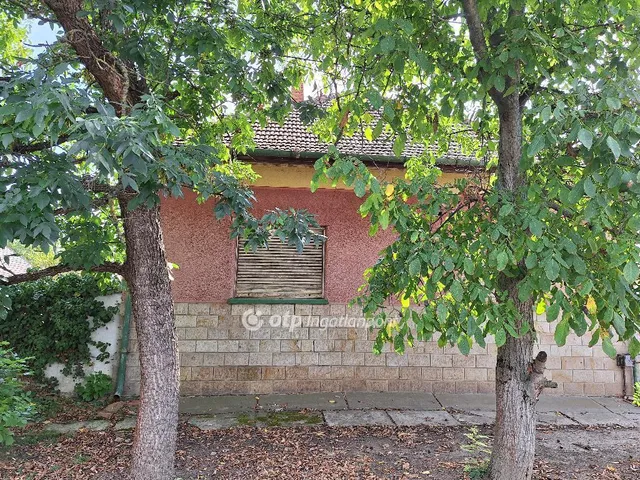 Eladó ház Tiszaörs 80 nm