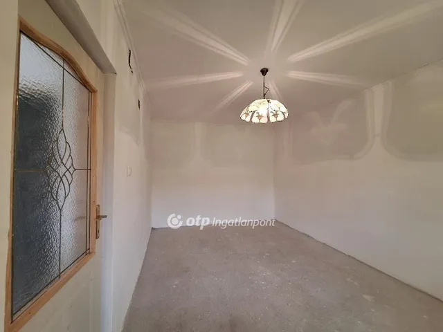 Eladó ház Abádszalók 53 nm