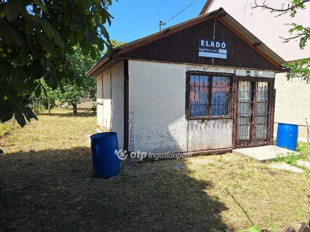 Eladó telek Abádszalók 440 nm