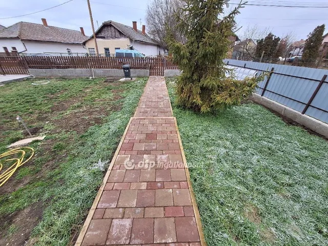 Eladó ház Tiszaörs 36 nm
