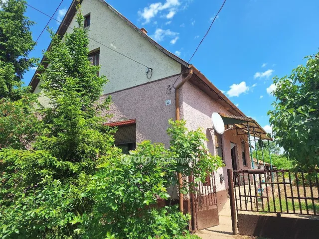 Eladó ház Tiszaörs 80 nm