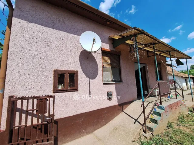Eladó ház Tiszaörs 80 nm