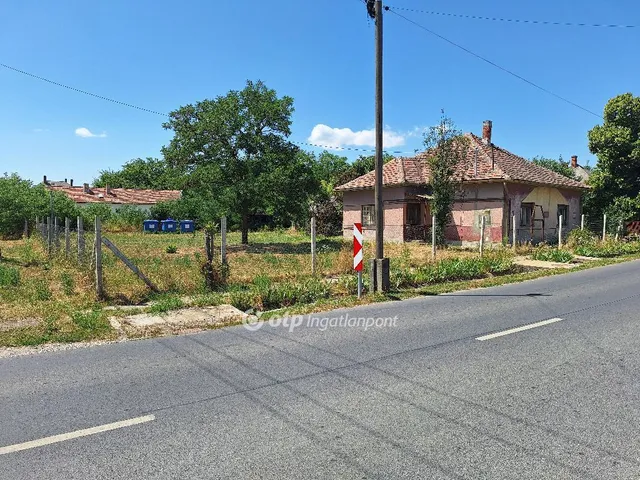 Eladó ház Tiszaszentimre 79 nm