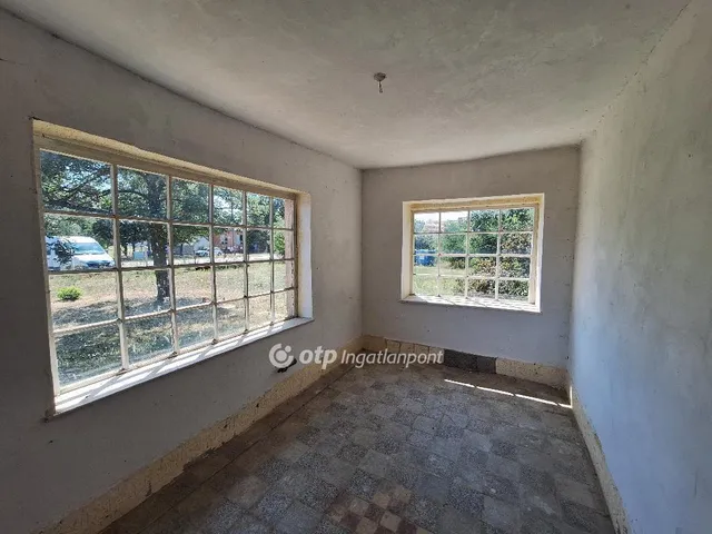 Eladó ház Tiszaszentimre 79 nm