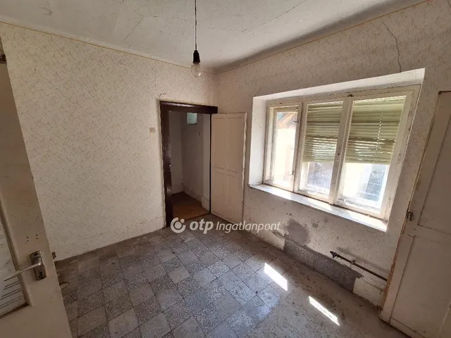 Eladó ház Tiszaszentimre 79 nm
