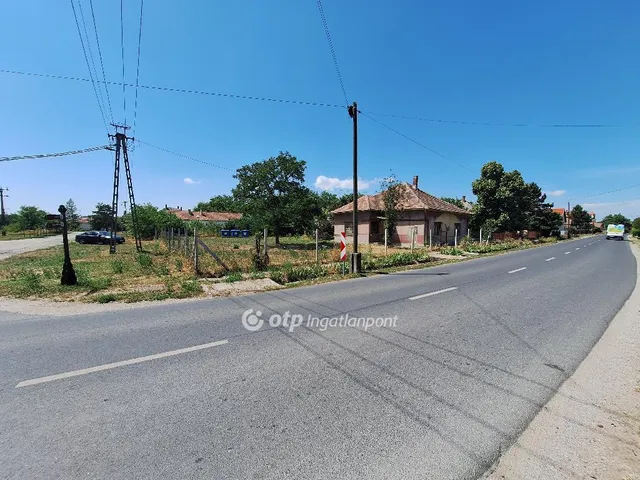 Eladó ház Tiszaszentimre 79 nm