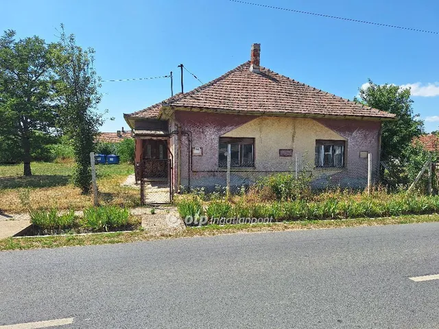 Eladó ház Tiszaszentimre 79 nm