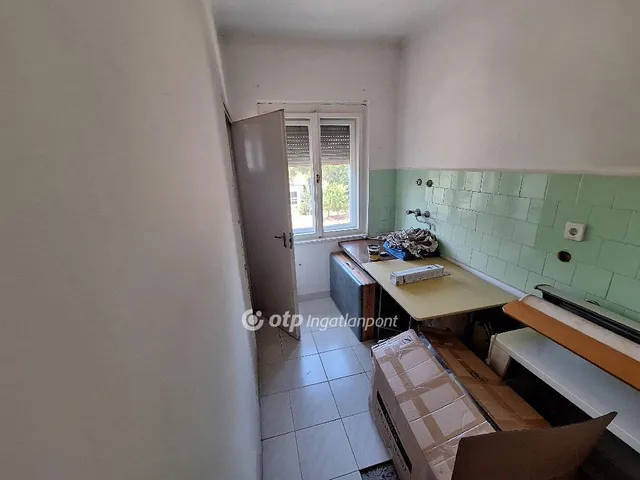 Eladó lakás Abádszalók 133 nm