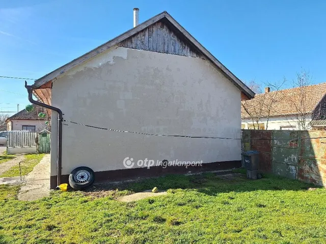 Eladó ház Tiszaörs 69 nm