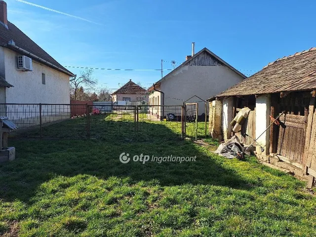 Eladó ház Tiszaörs 69 nm