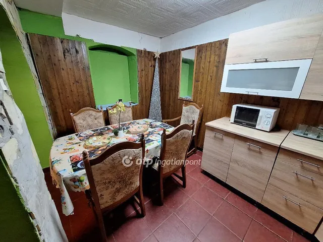 Eladó ház Tiszaigar 61 nm