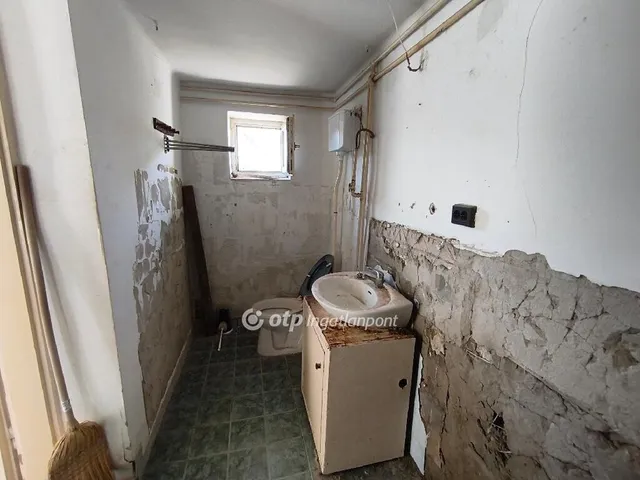 Eladó ház Kondoros 87 nm