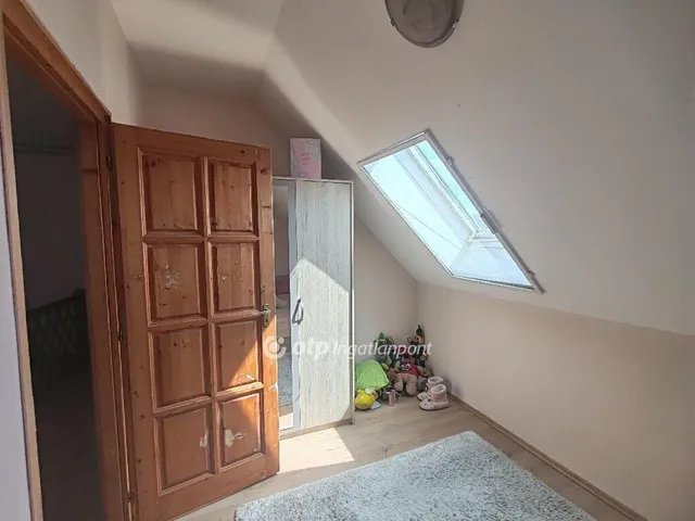 Eladó ház Kőtelek 198 nm