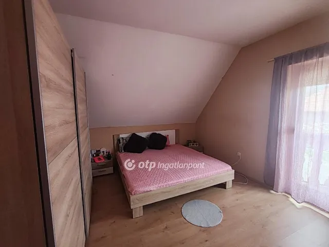 Eladó ház Kőtelek 198 nm