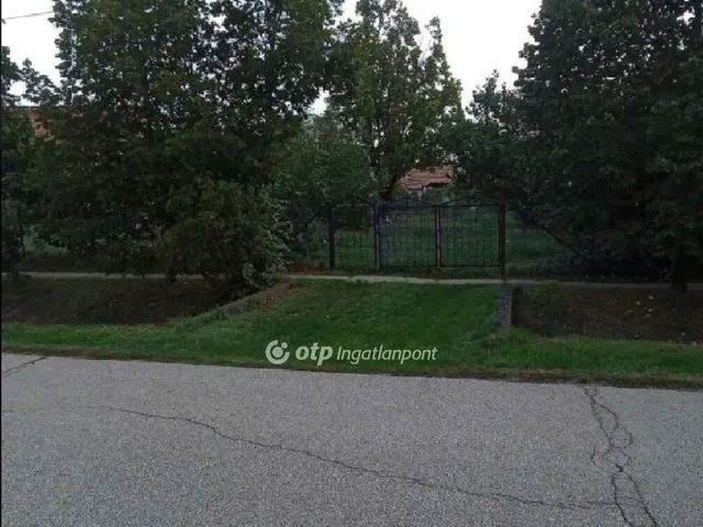 Eladó telek Gyomaendrőd 620 nm