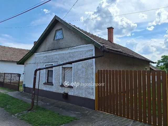 Eladó ház Tiszaörs 71 nm