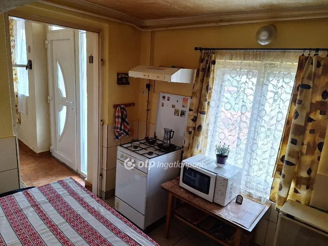 Eladó ház Tiszaörs 71 nm