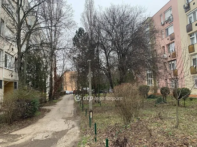 Eladó lakás Szolnok 42 nm