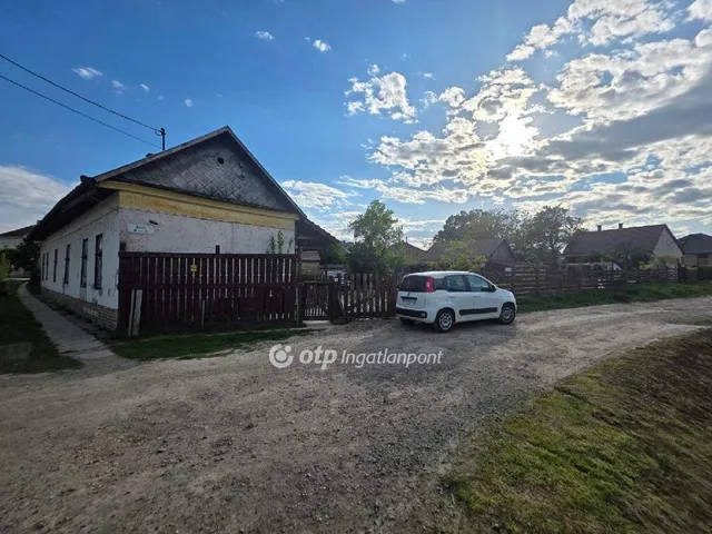Eladó ház Jászkisér 96 nm