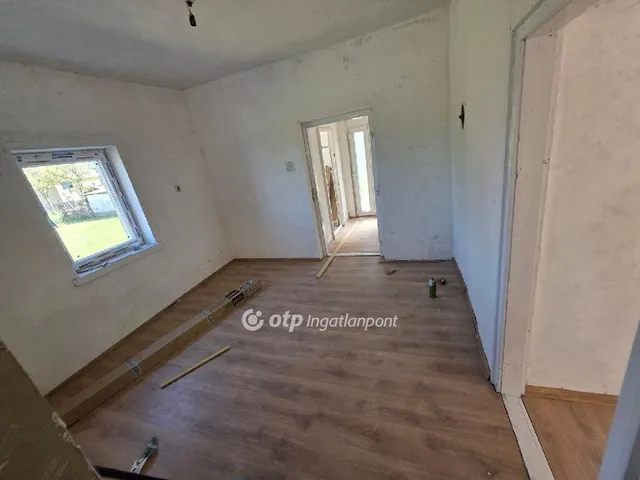 Eladó ház Jászkisér 74 nm