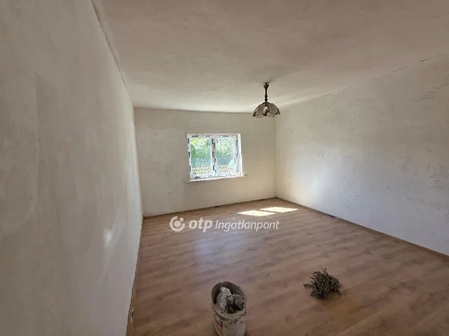 Eladó ház Jászkisér 74 nm