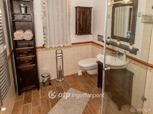 Eladó ház Kőtelek 588 nm