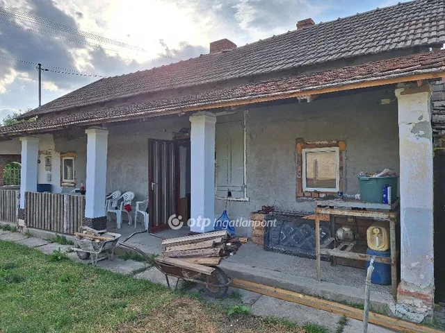 Eladó ház Tiszaörs 63 nm
