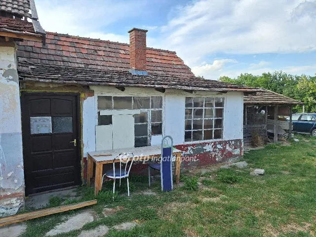 Eladó ház Tiszaörs 63 nm