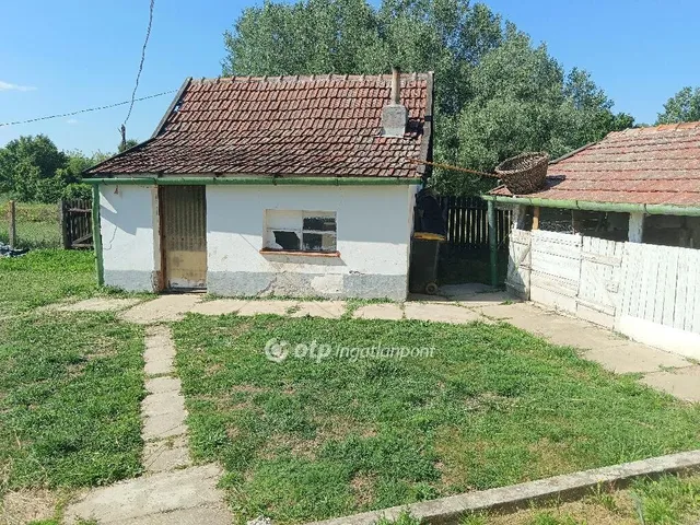 Eladó ház Tiszapüspöki 73 nm