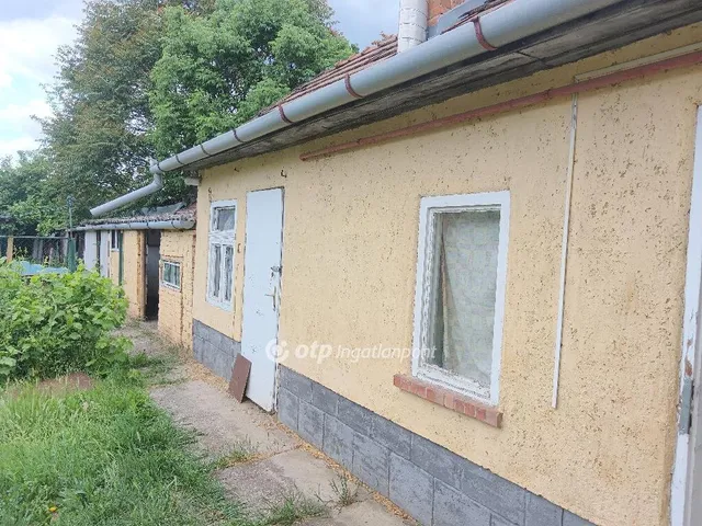 Eladó ház Kengyel 88 nm