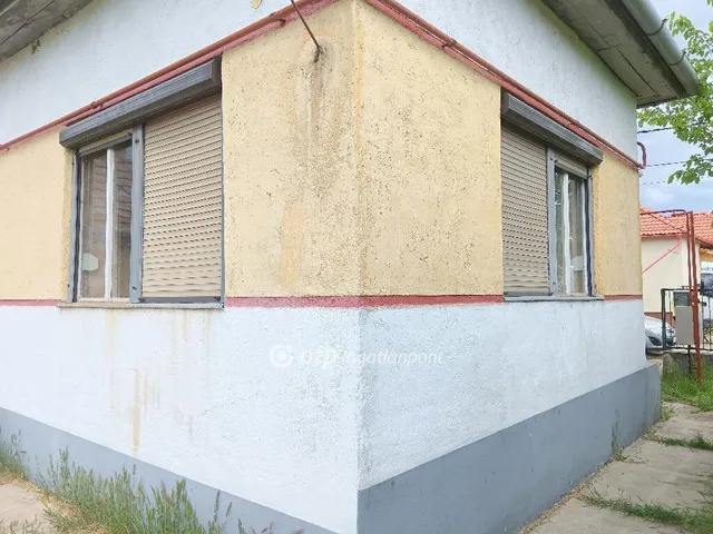 Eladó ház Kengyel 88 nm