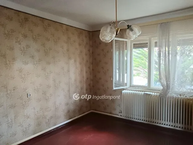 Eladó ház Kengyel 88 nm