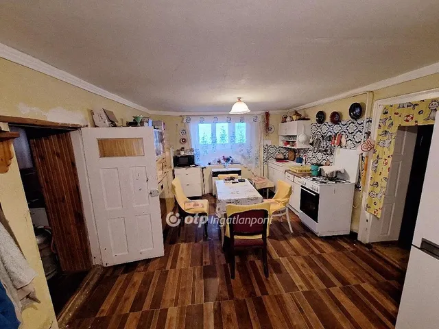 Eladó ház Tiszaörs 104 nm