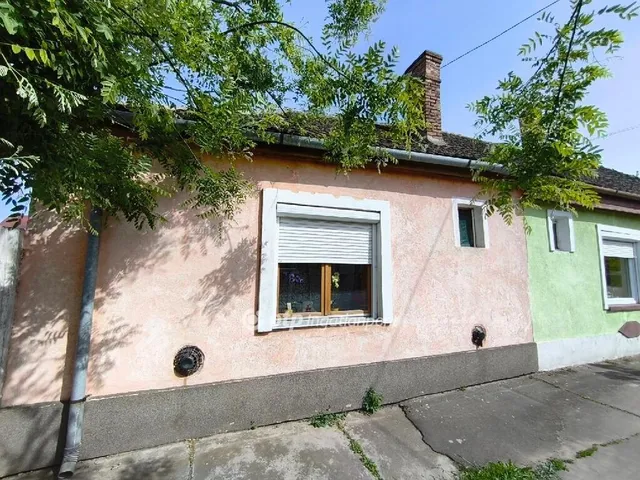 Eladó lakás Mezőberény 128 nm