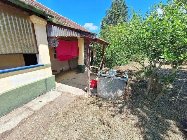 Eladó ház Tiszaörs 74 nm