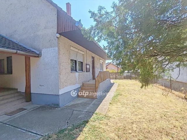 Eladó ház Tószeg 110 nm