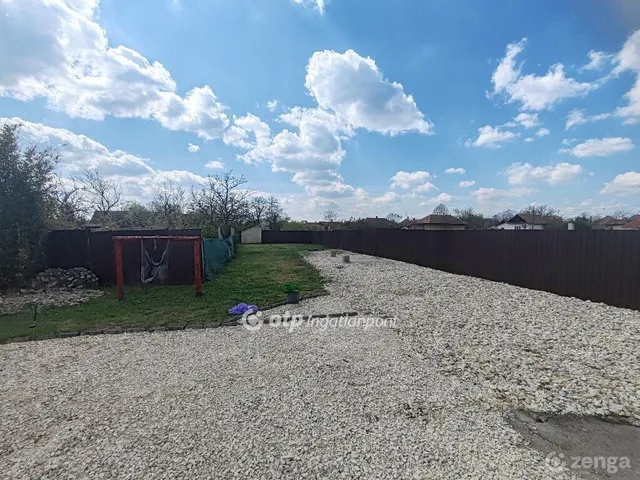 Eladó ház Kőtelek 198 nm