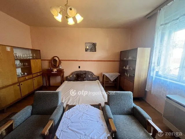 Eladó ház Jászapáti 64 nm