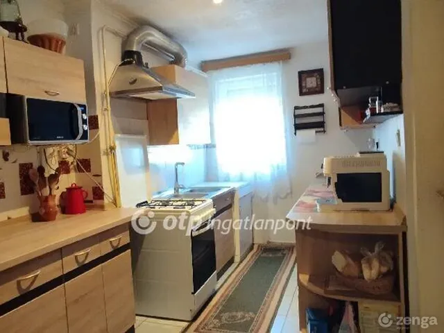 Eladó ház Tiszaföldvár 78 nm