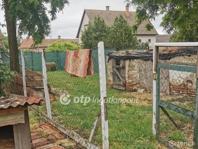 Eladó ház Tiszaföldvár 68 nm