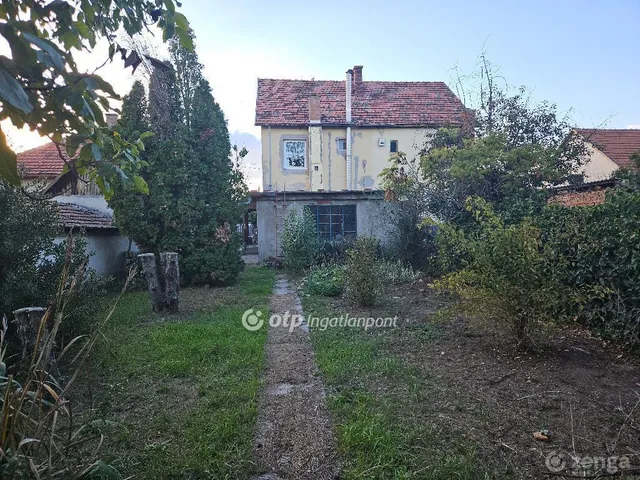 Eladó ház Tiszaföldvár 74 nm