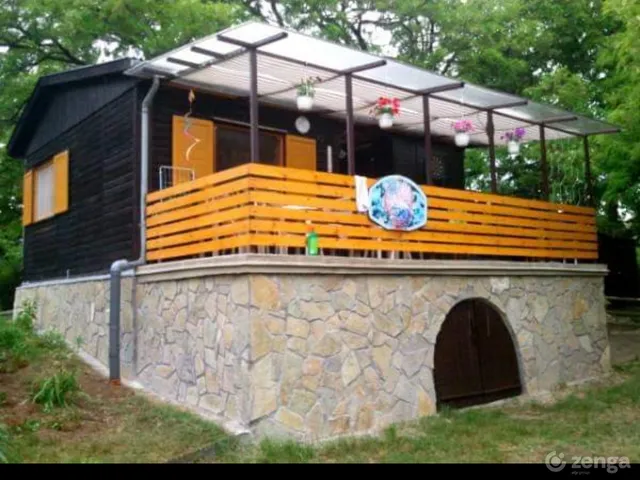 Eladó üdülő és hétvégi ház Erdőkertes 60 nm