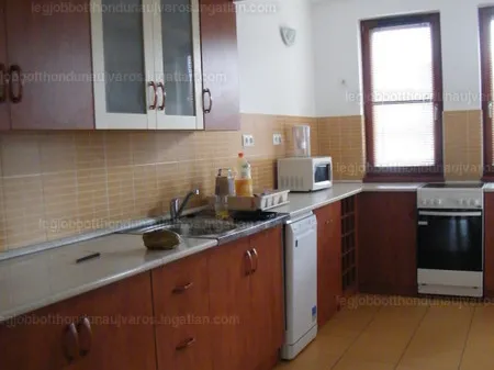 Kiadó lakás Dunaújváros, Óváros 90 nm