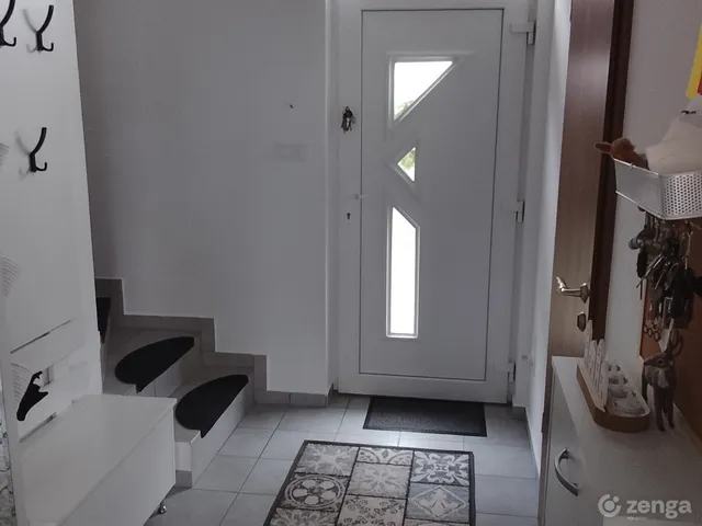 Eladó ház Vác, Csendesréti lakópark 98 nm