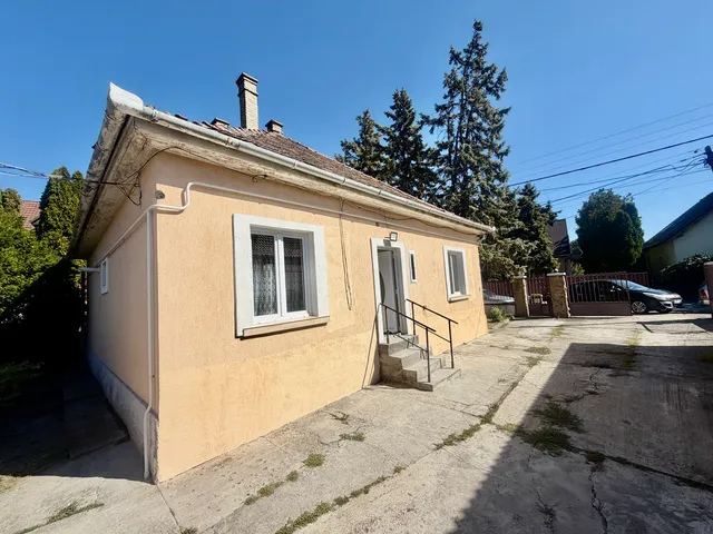 Eladó ház Szentendre, Pannóniatelep 180 nm