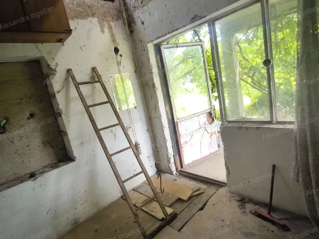 Eladó lakás Baracs, Kígyós utca 25 nm