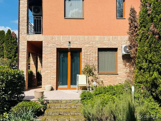 Eladó ház Fót 120 nm