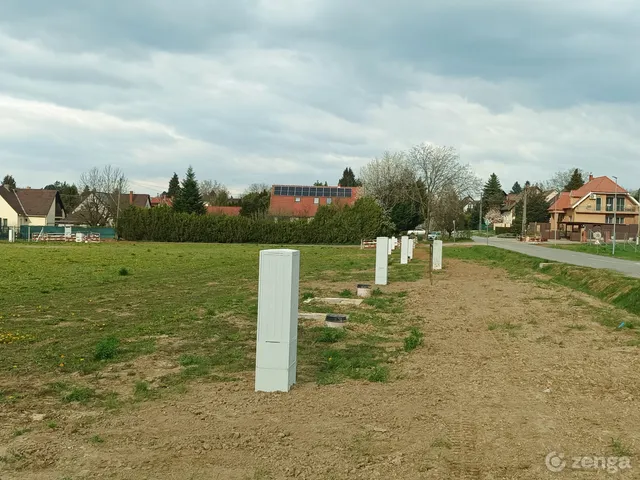 Eladó telek Kozármisleny, József Attila utca 732 nm