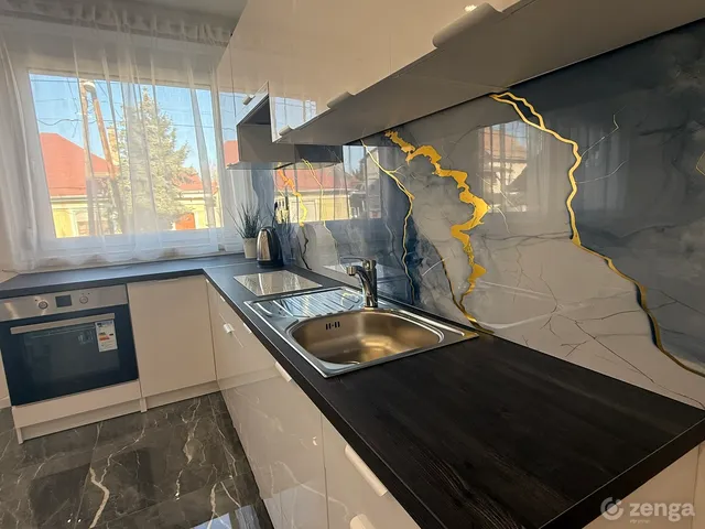 Kiadó lakás Budapest XXI. kerület, Királyerdő 48 nm