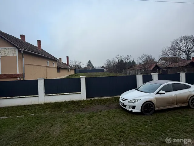 Eladó telek Abádszalók 845 nm